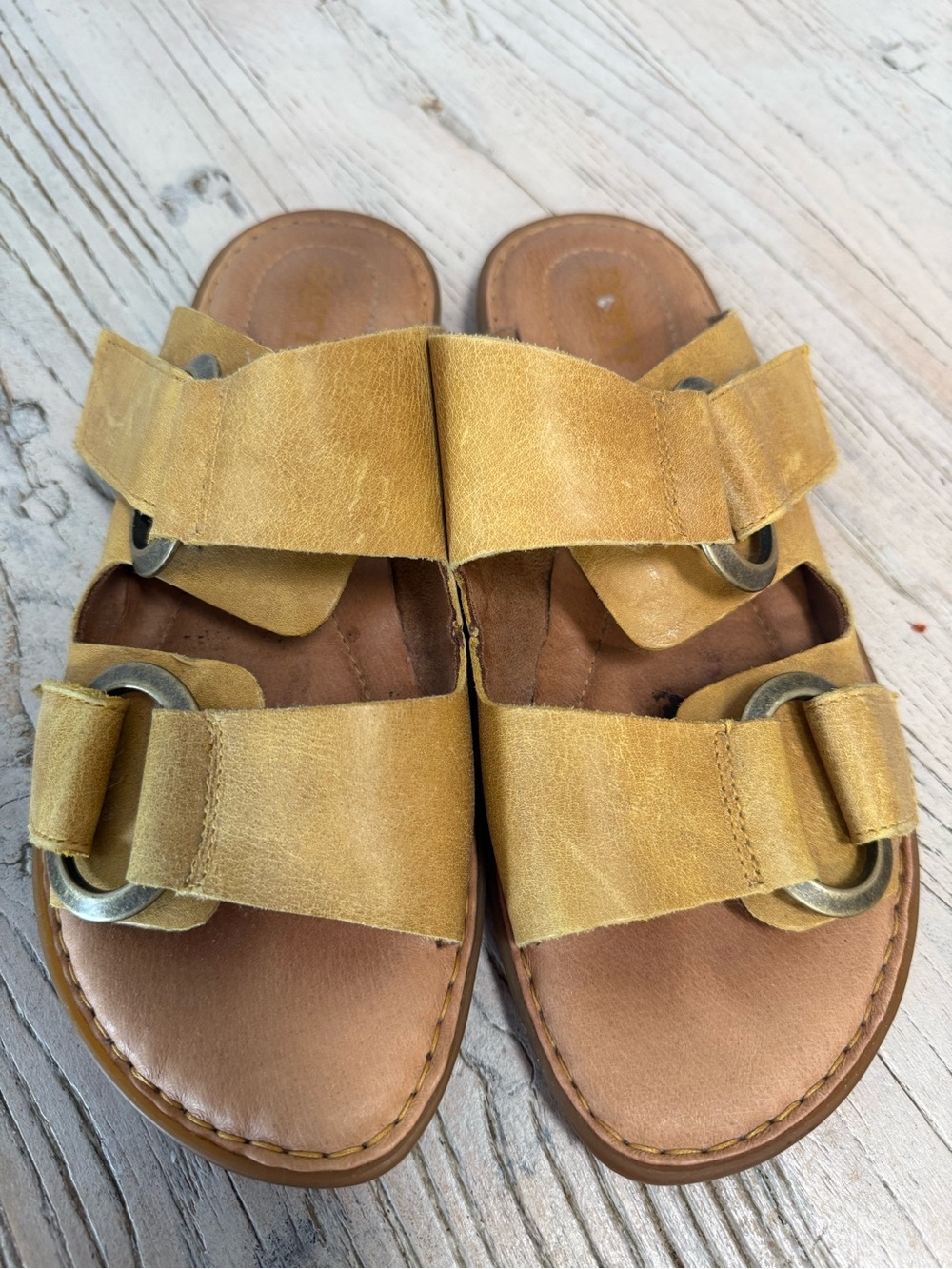 Women’s Born Marston yellow leather sandals size 8 - Picture 2 of 10